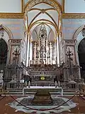 Hauptaltar und Orgel