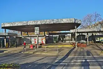 Zugangsbereich des Bahnhofs Hamburg-Neugraben
