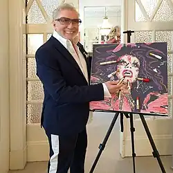 Neuerdings malt René Koch mit Lippenstiften auf Leinwand.