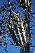 Ein Achtfach-Isolator zur Aufnahme hoher Zugkräfte einer Freileitungskreuzung
