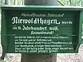 Schild vor der ehemaligen Kirche