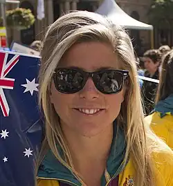 Nina Curtis (2012)
