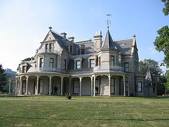 Lockwood-Mathews Mansion von Südosten