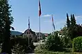Blick von der Kirche auf die Hauptstrasse