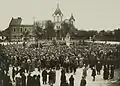 Marktplatz im Jahr 1926, im Hintergrund die im Jahre 1936 abgerissene Kirche
