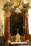 Hauptaltar der Kirche