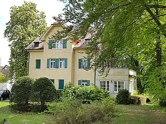 Olympiastraße 26