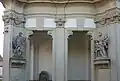 Evangelist Lukas und Matthäus an der Klosterkirche Osek