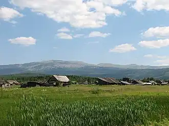 Blick über die verlassene Siedlung Bolschaja Osljanka in Richtung Südosten zur Osljanka