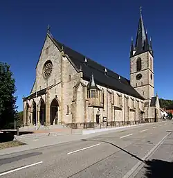 Pfarrkirche Sankt Jodok, Ansicht von Kreuzung Friedhofstraße/Hauptstraße