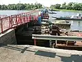 Eine Pontonbrücke über die Oka in Osjory
