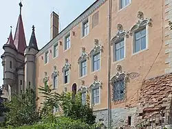 Die renovierte Südfront.