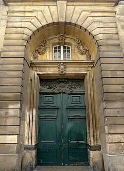 Der Eingang an der Rue de Jouy