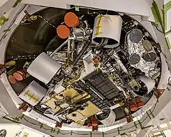 Blick von unten auf die Raumsonde&nbsp;&nbsp;5