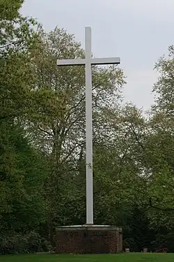 Hochkreuz Ehrenfriedhof (2010)