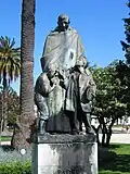 Statue des Padre Américo in Porto