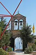Tor des Klostergeländes auf dem Gipfel – Innenseite