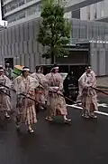 Onna-Bushi (Frauenkrieger) mit Naginata (Stangenschwertern)