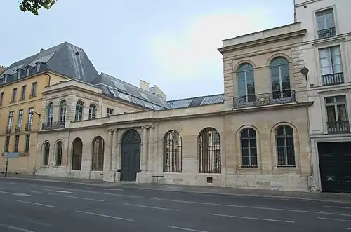 Eingang der École des beaux-arts (Hôtel de Chimay)