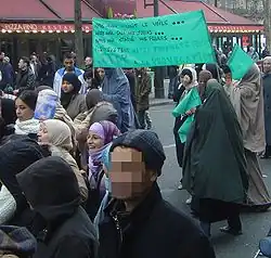 Proteste in Paris gegen Karikaturen mit dem Gesicht Mohammeds