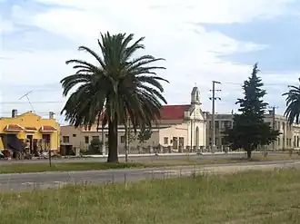 Parroquia Sagrado Corazón und Club Democrático