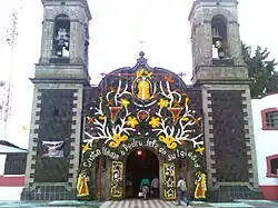 Fassade der Kirche San Pedro Apóstol in San Pedro Cuajimalpa