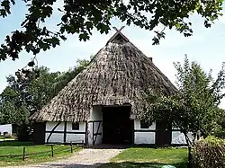 Historisches Bauernhaus (Fachhallenhaus) in Passin