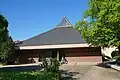 Kirchenschiff mit dreieckigem Oberlicht