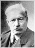 Pawel Miljukow übernahm im März 1917 die Amtsgeschäfte und behielt Neratow als Vize