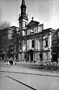Kirche mit zerstörtem Turm (1961)