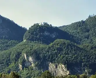 Kleiner Madron mit Ort Petersberg von Flintsbach aus gesehen