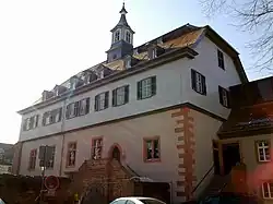 Die Ostseite des Schlosses mit dem Haupteingang zum Schloss