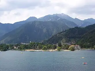 Der Monte Cadria vom Ledrosee aus, links der Monte Nozzolo Grande