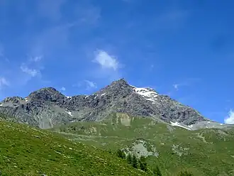 Blick auf den Piz Varuna von Süden, Alp Somdoss