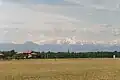 Die Po-Ebene bei Borgomanero mit den Walliser Alpen im Hintergrund