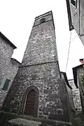 Der Torre Campanaria im historischen Ortskern