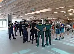Saint-Denis – Pleyel, Paris, 2024: Gemeinsame Streife von Police nationale und Guardia Civil während der Olympischen Sommerspiele 2024
