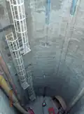 Polygonaler Schacht mit Fräswand