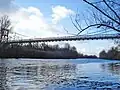 1931 errichtete neue Hängebrücke