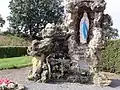 Replik einer Lourdesgrotte
