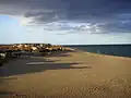 Der lange FKK-Strand im Abendlicht