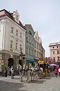 Kursächsische Poststation am Markt in Żary (Sorau) in Polen mit königlich-sächsischer Postkutsche