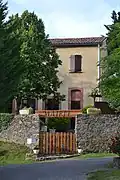 Die Mairie von Pradettes