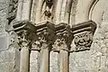 Kapitelle am Südportal (links)