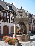 Sechs-Eimer-Brunnen