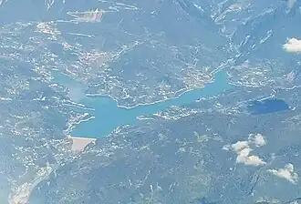 Luftaufnahme vom Stausee