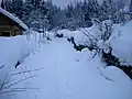 Römerweg mit Klaubsteinmauer (Trockensteinmauer) im Winter