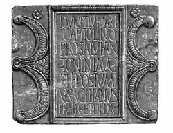 Weiheinschrift des Postumius Acilianus für Iupiter Capitolinus
