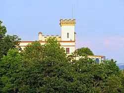 Von der Friedrich-August-Höhe: Blick auf die Friedensburg