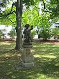 Historische Kunst im Grundstück